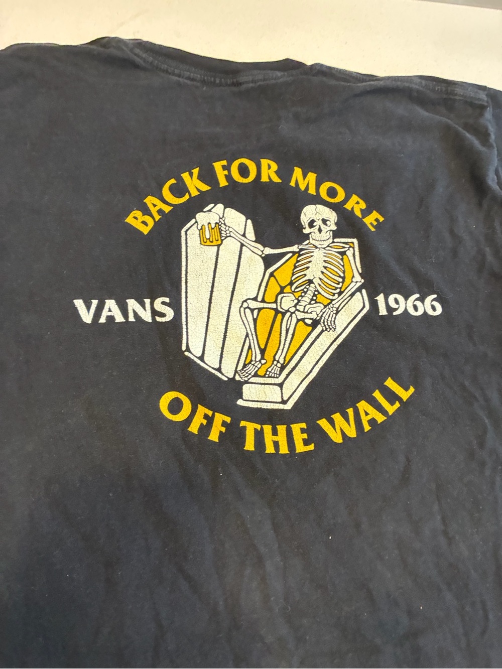 VANS Men's M Black Classic Fit Cotton Knit Skeleton Graphic Crew Neck Tee Size M - Picture 1 of 7